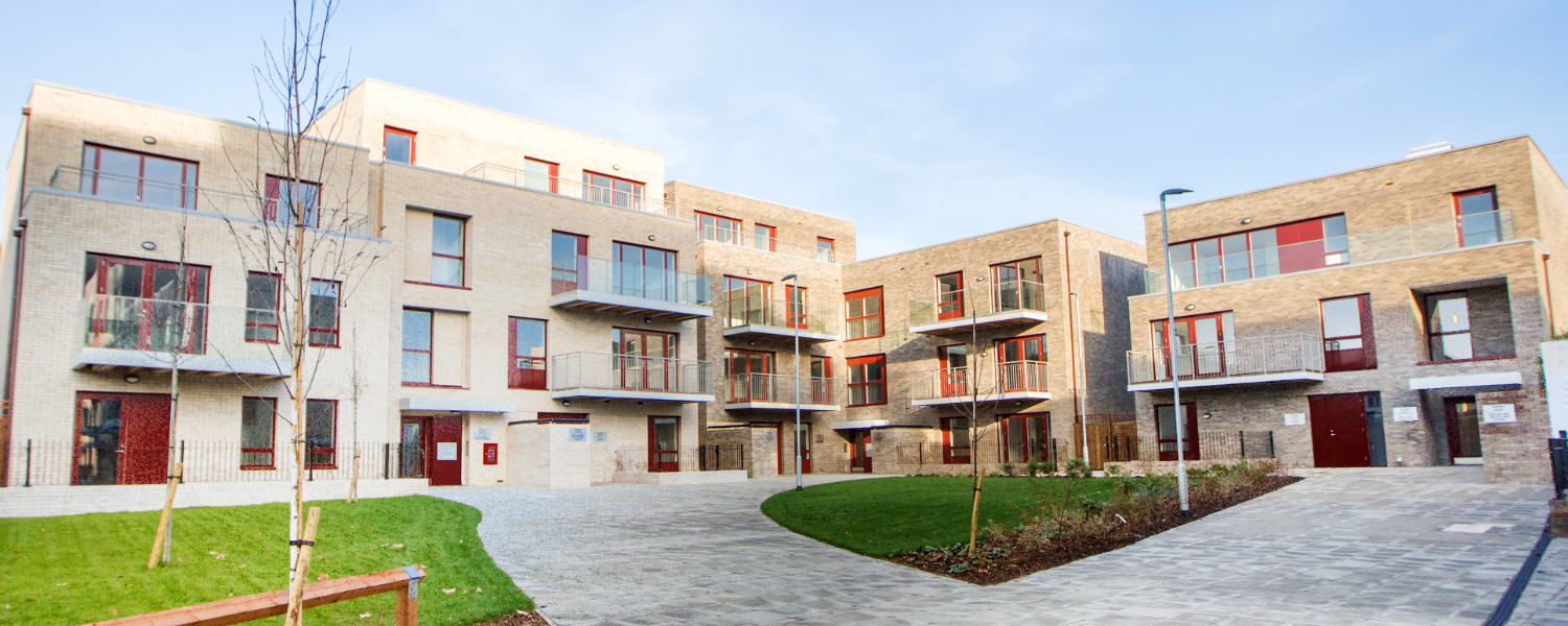 LONDON ROAD, ISLEWORTH Bugler Land